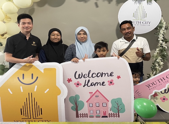 Encik Thahar — gaji RM 3K, cashback RM 150K